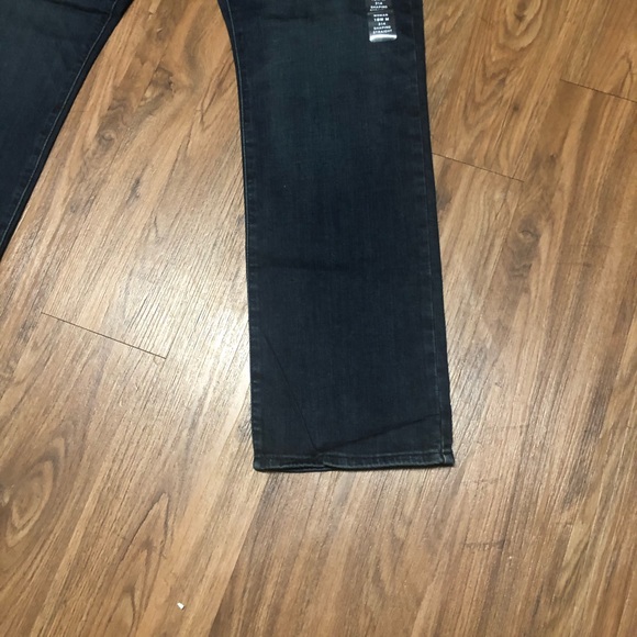 NWT- 314 Levis PLUS  SHAPING PLUS JEANS - Picture 6 of 15